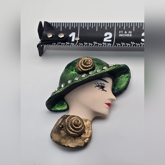 Resin Women Brooch - Picture 7 of 7